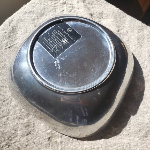 Wilton Armetale Classic 9" Square Vegetable Bowl Boston Pattern - Picture 6 of 15